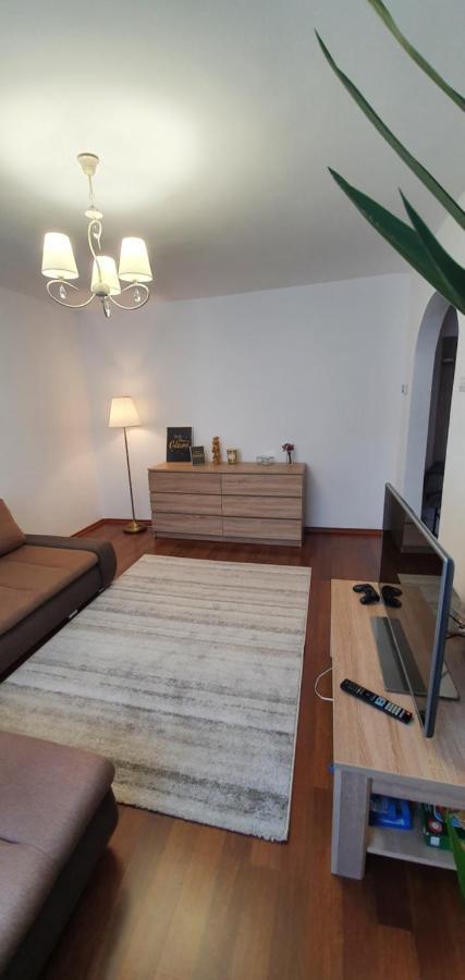 Apartament Chaplins 3 Camere Piatra Neamţ Esterno foto